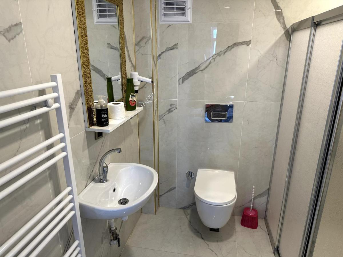 نفسهير The Suit Residence Daire المظهر الخارجي الصورة