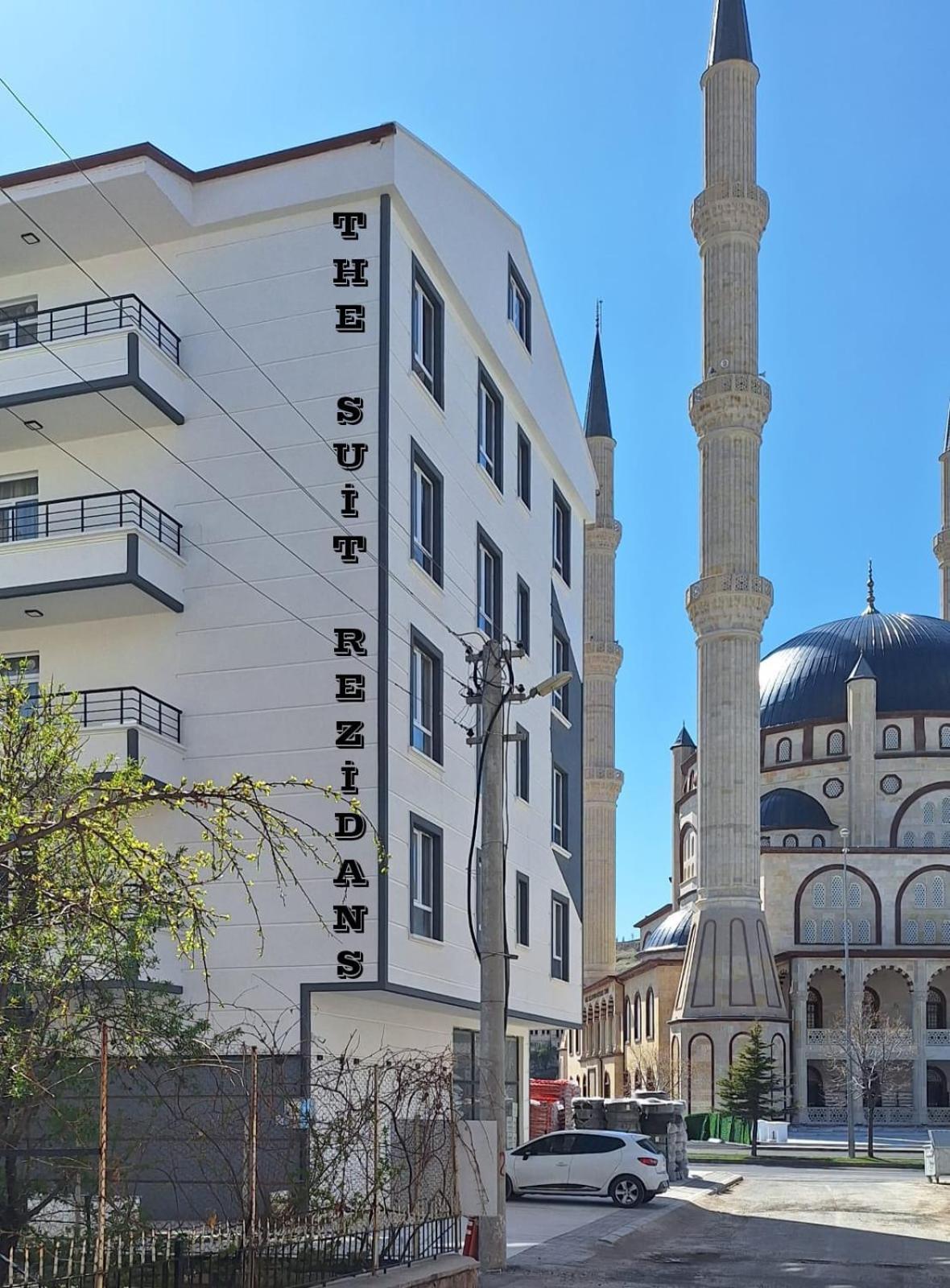 نفسهير The Suit Residence Daire المظهر الخارجي الصورة
